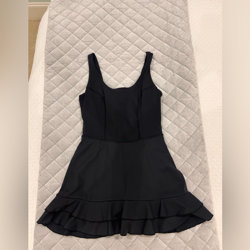 JoyLab Black Scoop-Neck Active Dress w Ruffled skirt and built in shorts